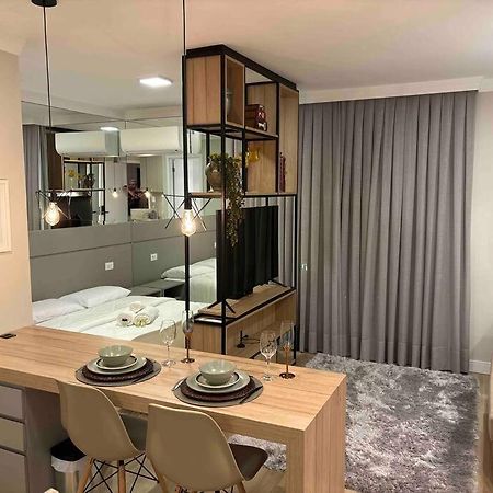 Studio Moderno Ap 52 Soho Life Curitiba Luaran gambar