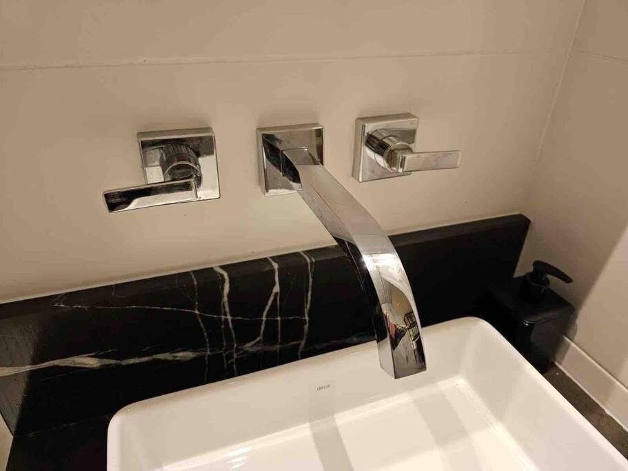 Studio Moderno Ap 52 Soho Life Curitiba Luaran gambar
